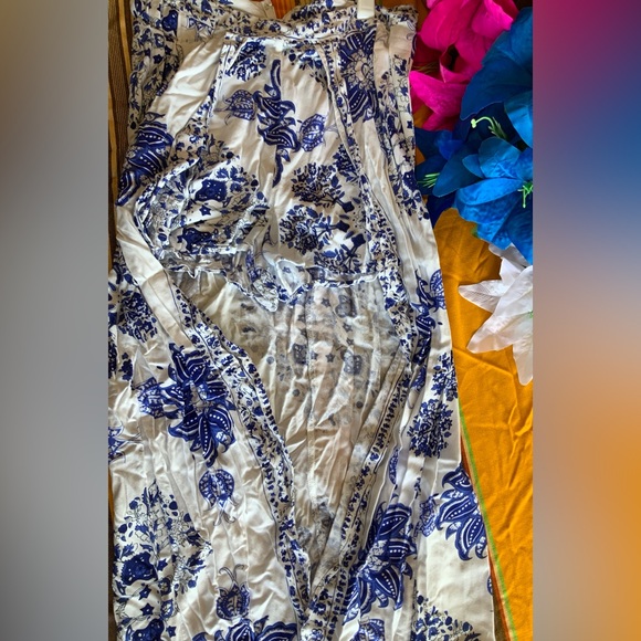 Short skirt with prints - Picture 3 of 3